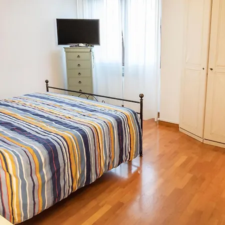 Apartamento Se042 - Marzocca, Comodo Trilocale A 100 Mt Dal Mare