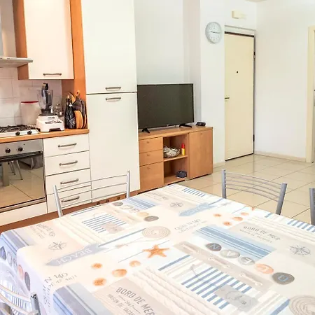 Se042 - Marzocca, Comodo Trilocale A 100 Mt Dal Mare Apartamento *
