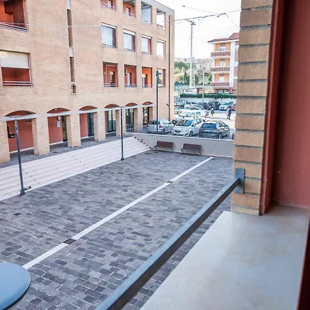 Se042 - Marzocca, Comodo Trilocale A 100 Mt Dal Mare *